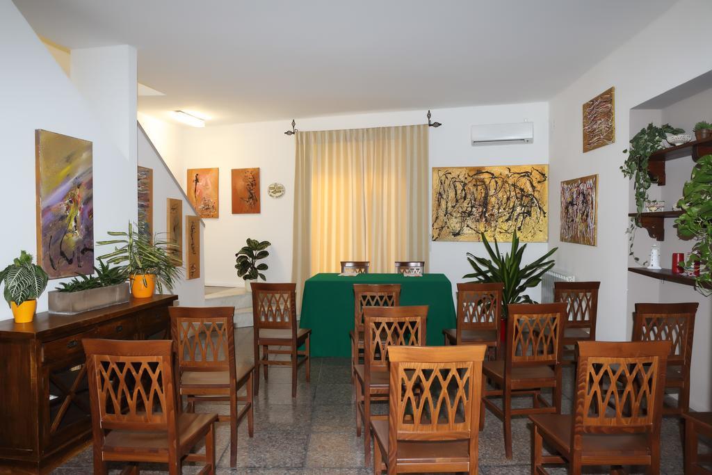 Atenea 191 Agrigento Bagian luar foto