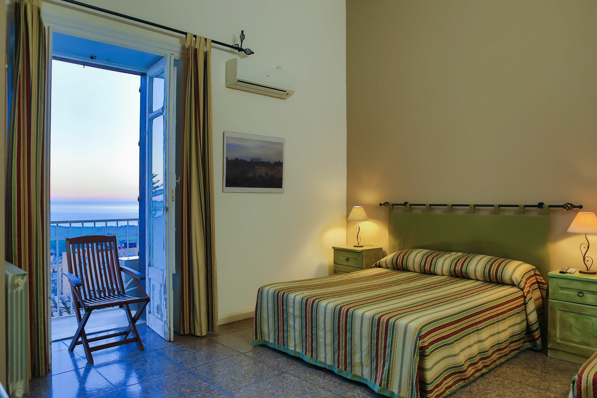 Atenea 191 Agrigento Bagian luar foto